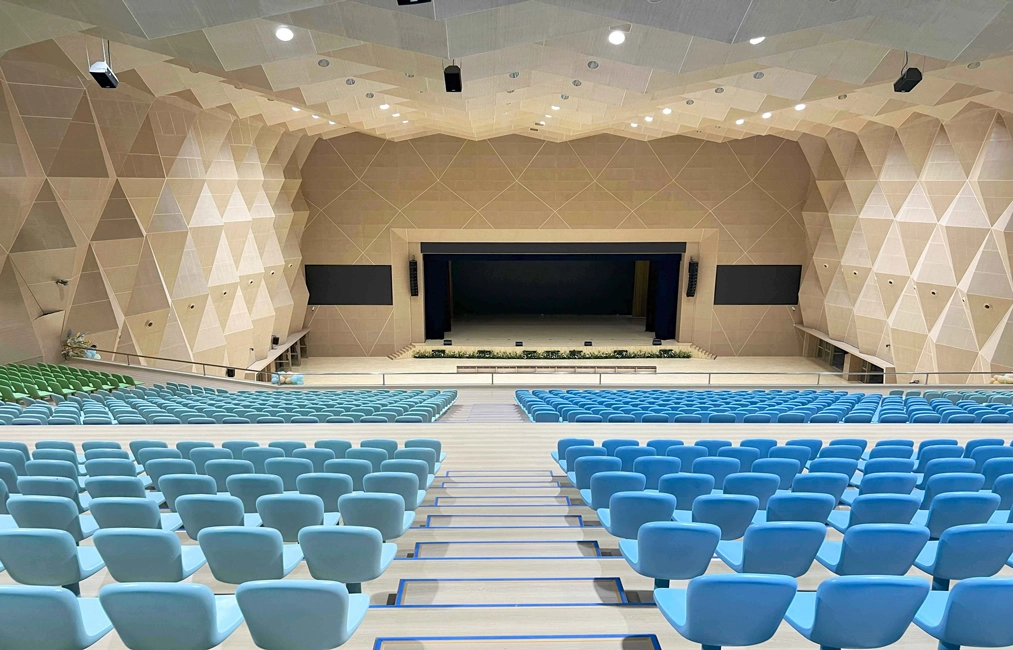 Array Sound System para sa Humen Foreign Language School.