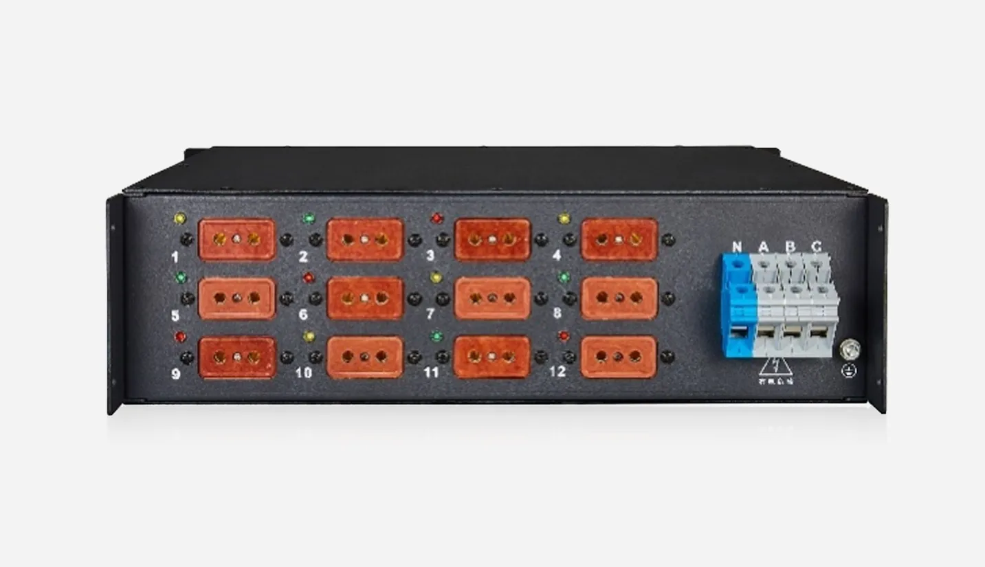 12-Channel Power Distribution Box - 翻译中...